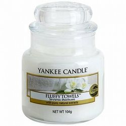 YANKEE CANDLE Classic malá Fluffy Towels 104 g